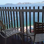 Ocean Pacific Appartment