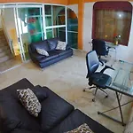 Casa Iguana