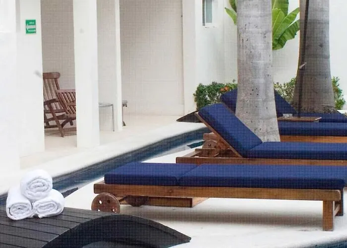 El Hotelito
