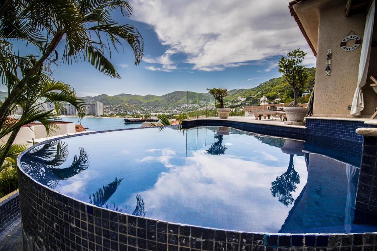 Villa Tres, Villas Brisas, Guitarrón Acapulco