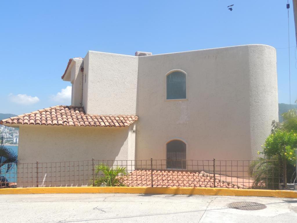 Villa Tres, Villas Brisas, Guitarrón Acapulco