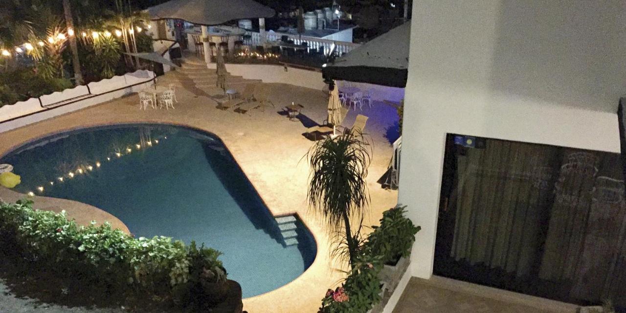 Villa Villa Palmitas Acogedor Departamento Nivel Piscina Gigante Jardines *
