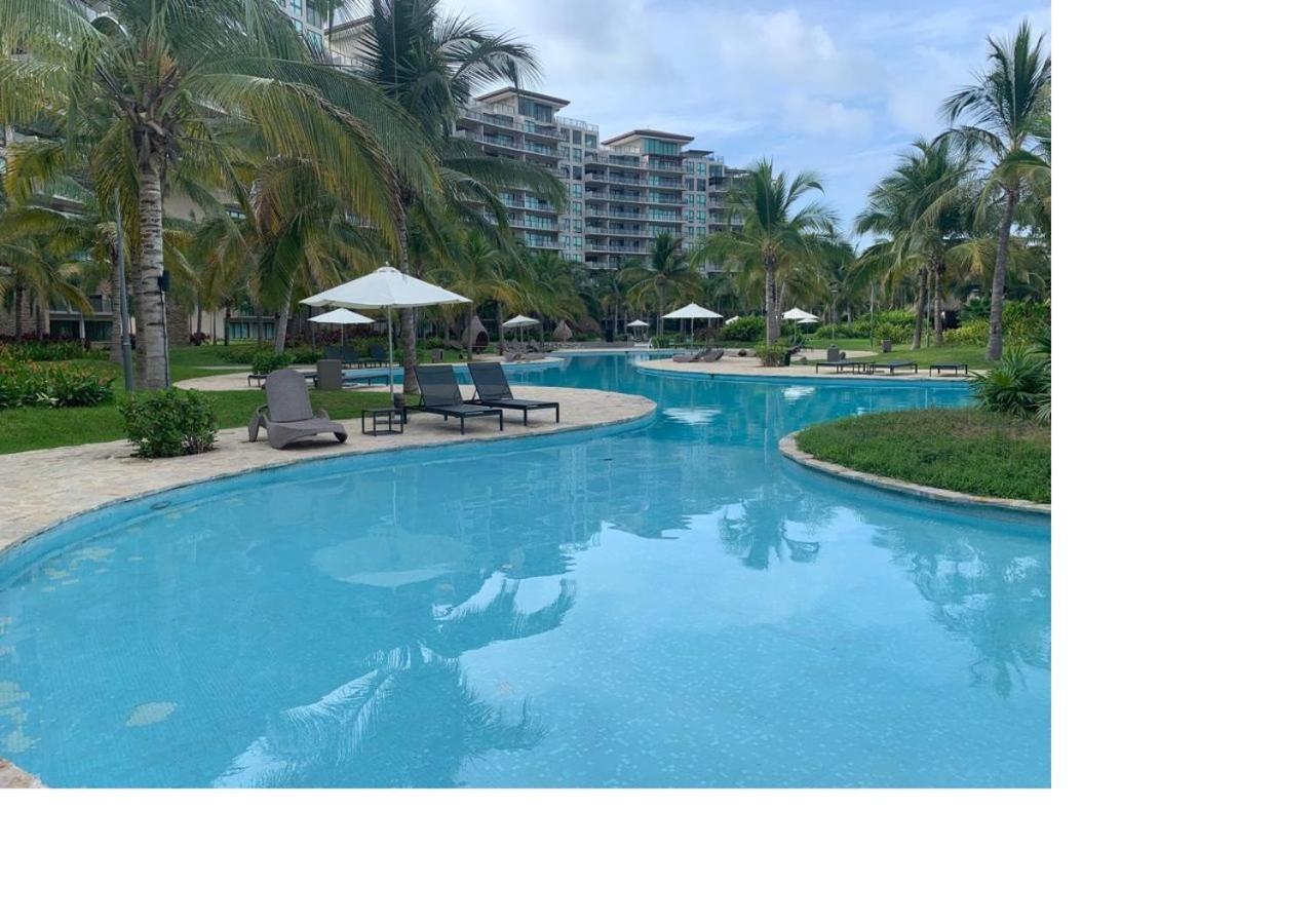 Hermosa Playa En Diamante, Isla Apartamento
