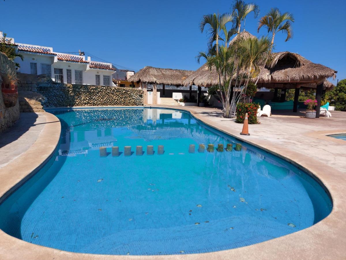 Casa Blanca Grand Apartment
