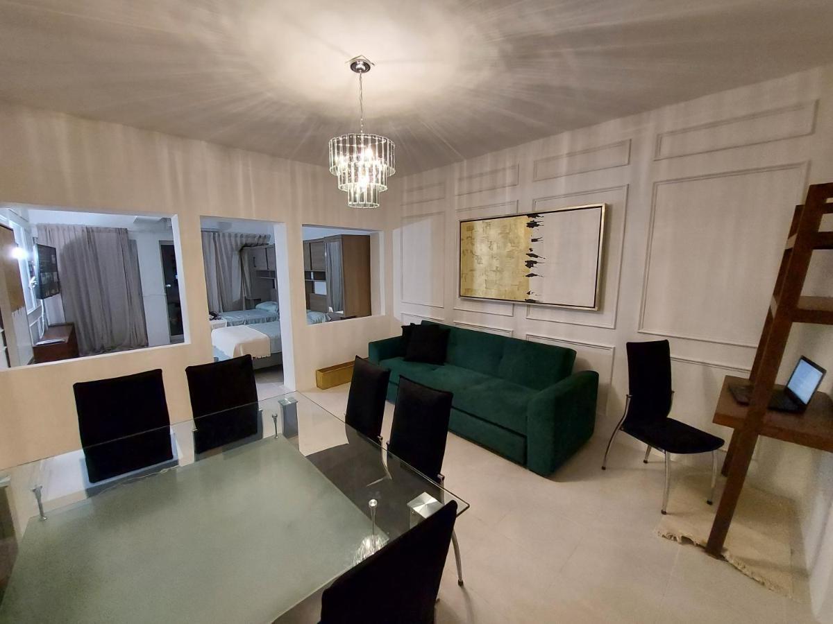 Casa Blanca Grand Apartment