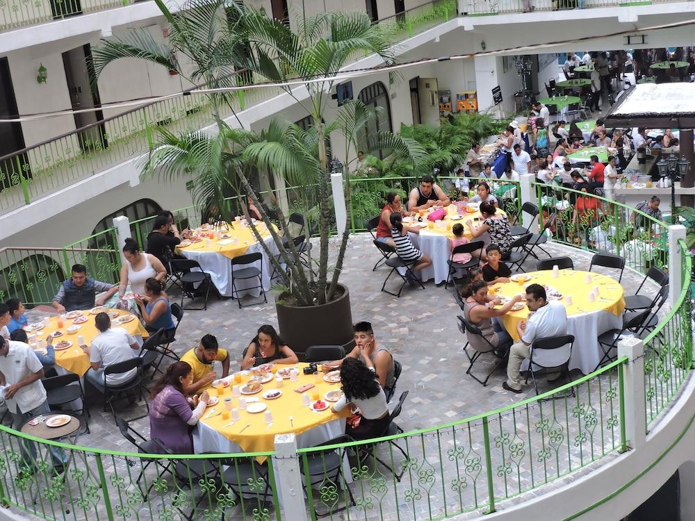 Tortuga Hotel Acapulco