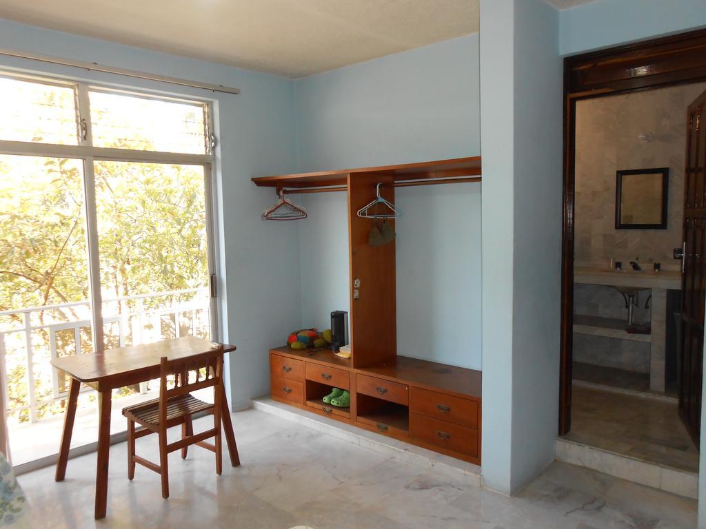 Roca Sola Bed & Breakfast *
