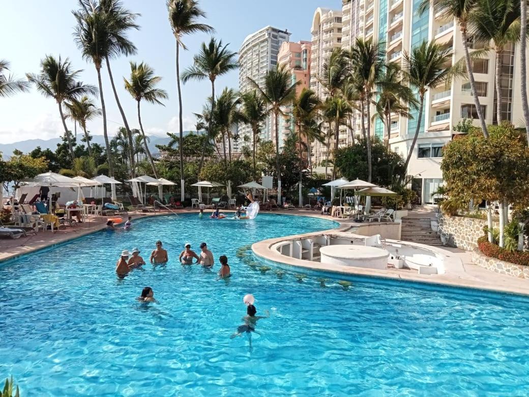 Ocean Pacific Apartamento
