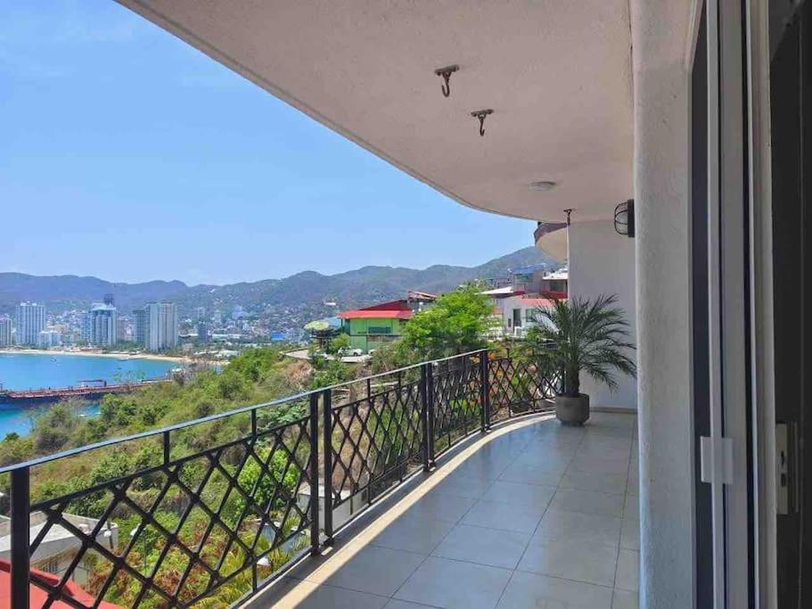 Brisas Guitarron Apartment Acapulco