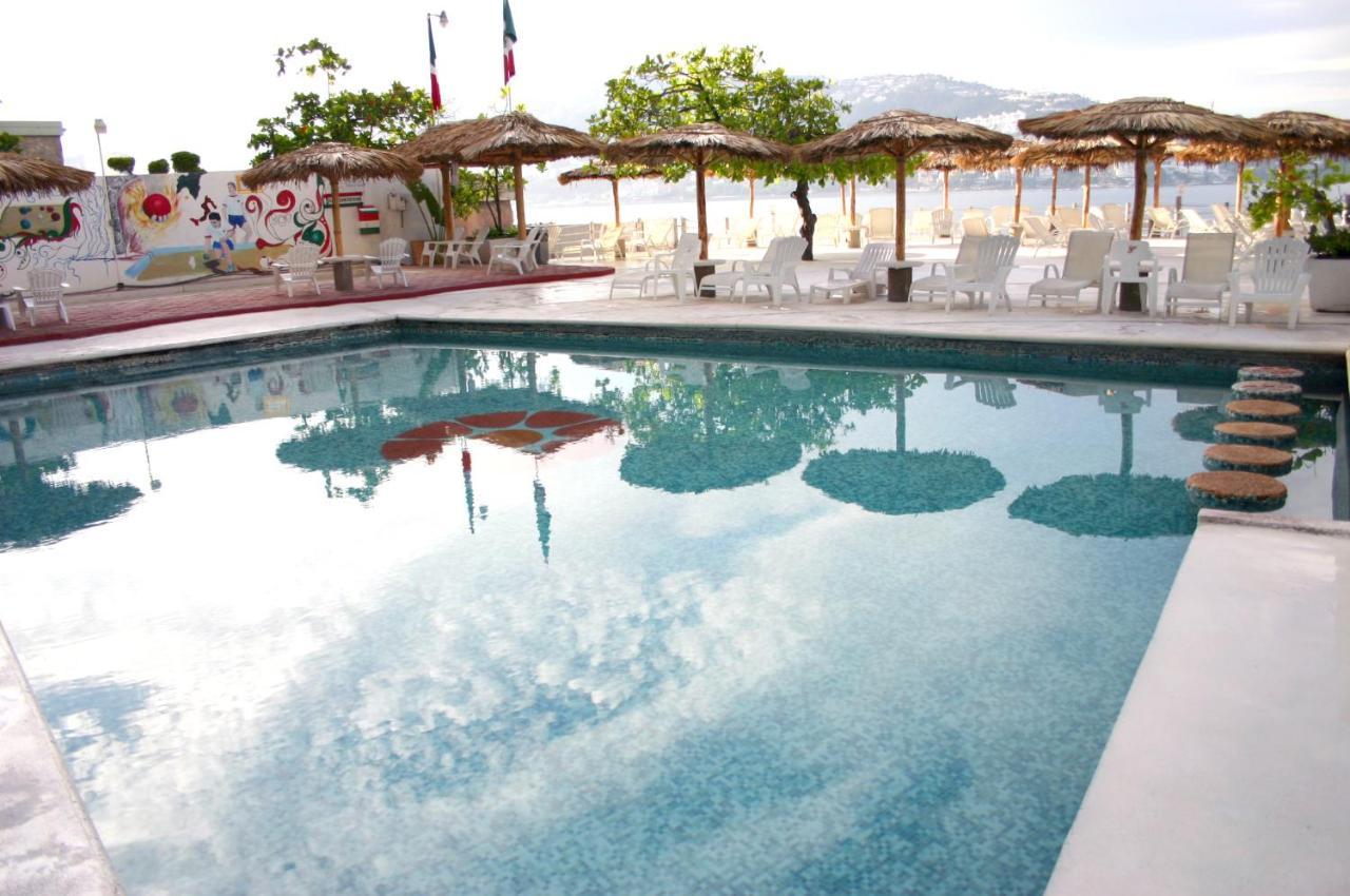 Hotel Torres Gemelas 3*