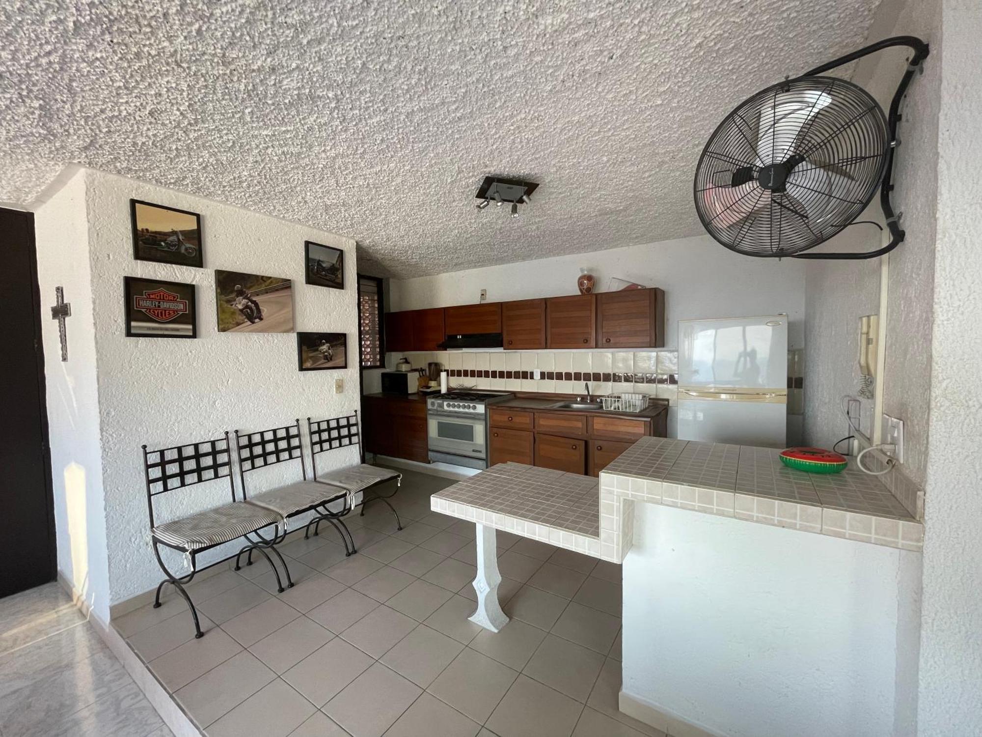 Apartamento Roca Sola, Costera Departamento Privado Con Vista Al Mar, Alberca, Terraza Y Aire Acondicionado *