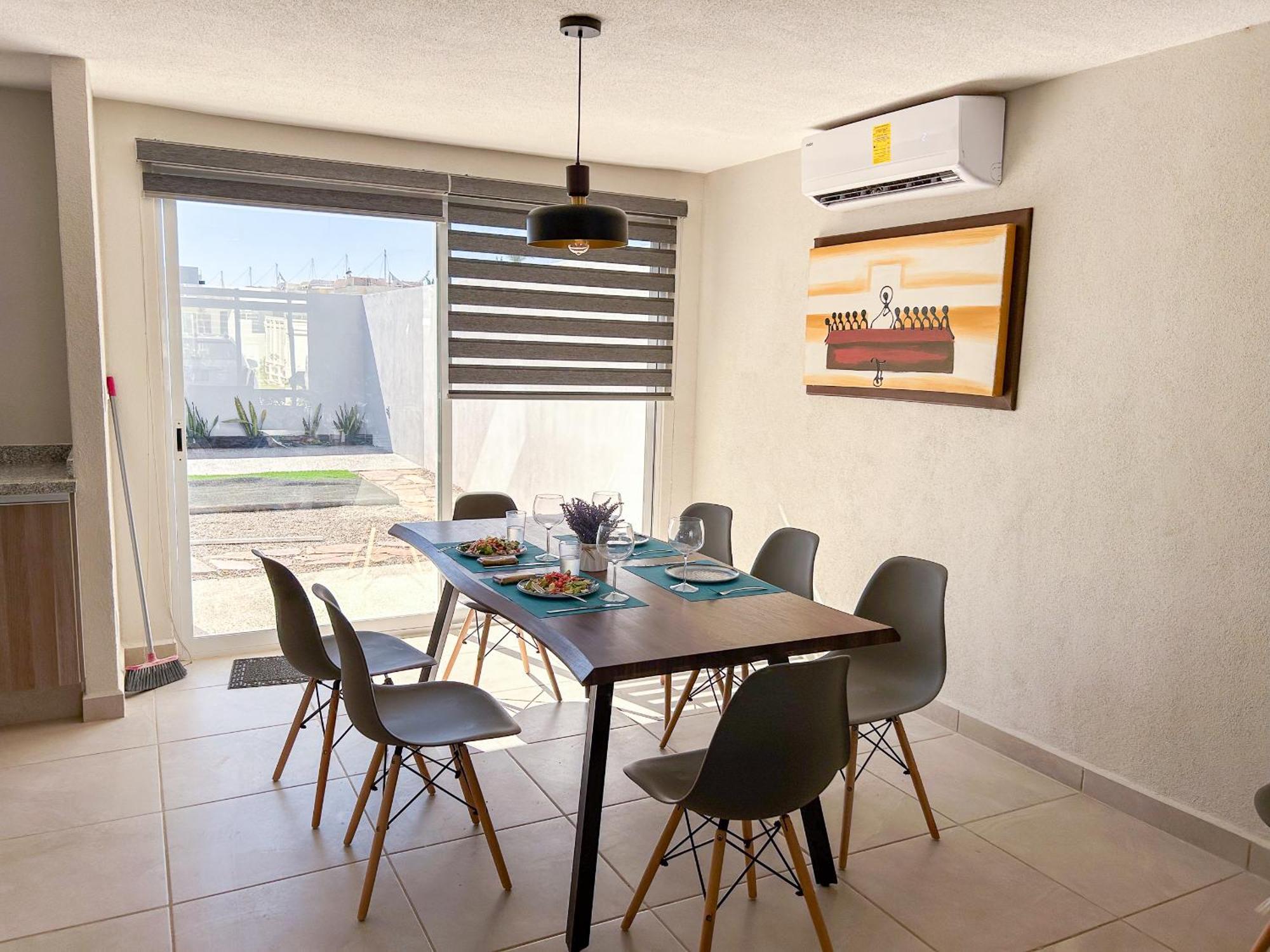 New Modern Diamante House Getaway With Pool View And Club Сasa de vacaciones