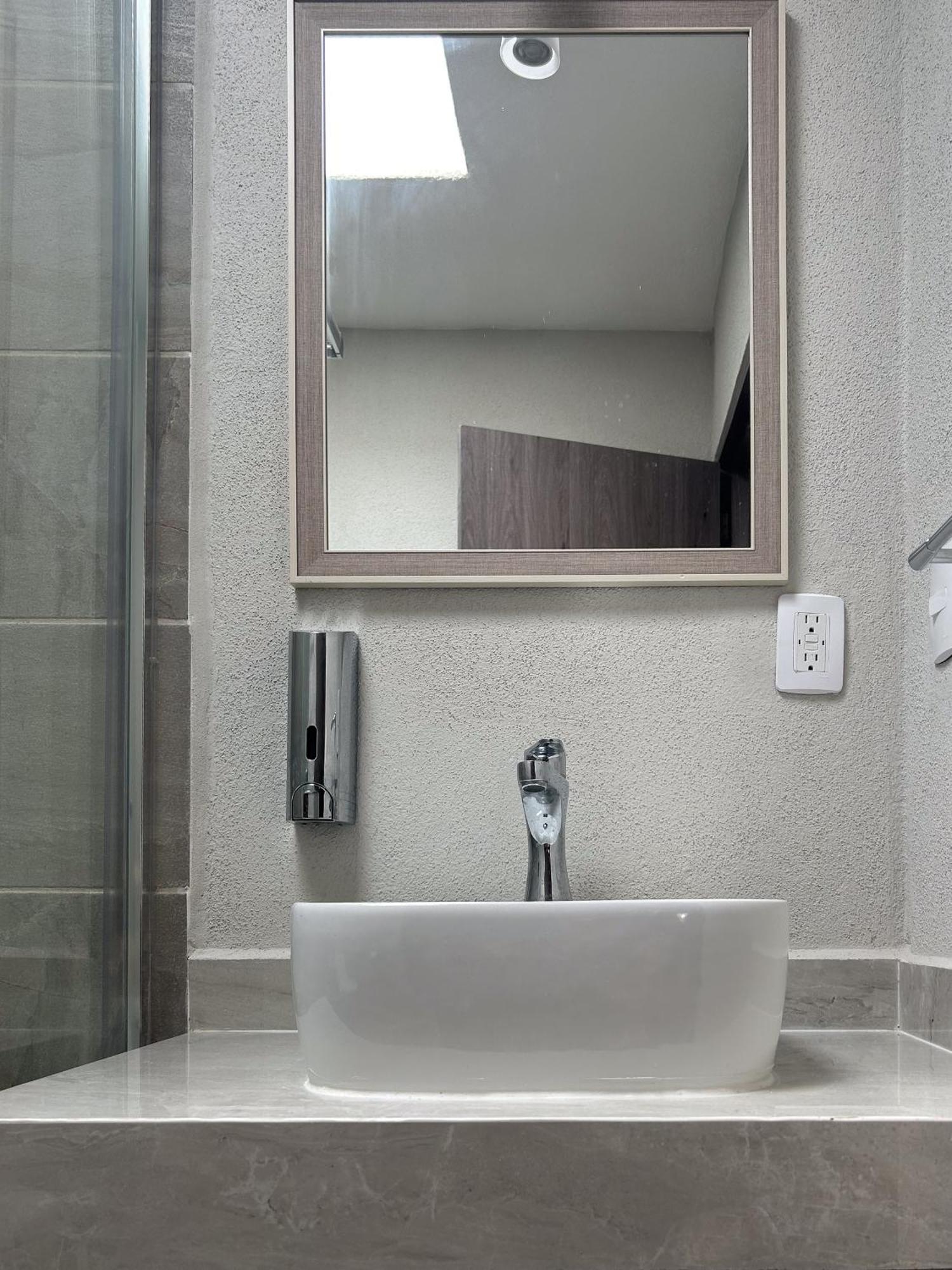 New Modern Diamante House Getaway With Pool View And Club Acapulco