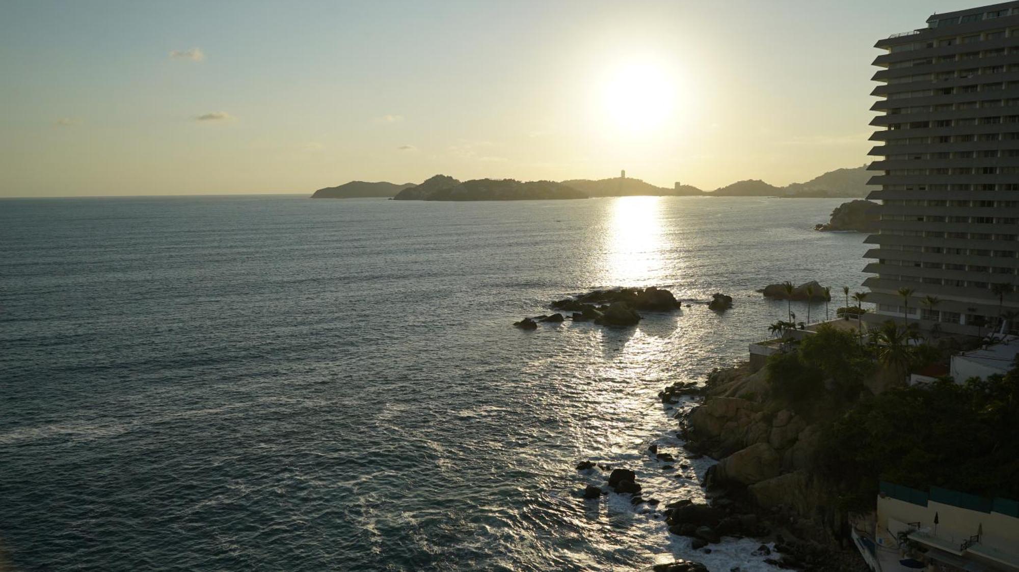 Hotel Torres Gemelas 3*