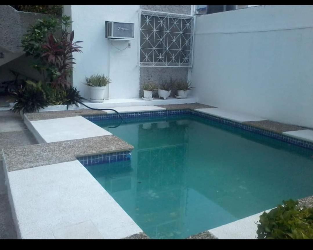 Casa De Huespedes En Zona Vip Atras Del Babyo En Costa Azul Aire Acond ,tv 55 , Wifi, Cerca De Playa Apartamento Acapulco
