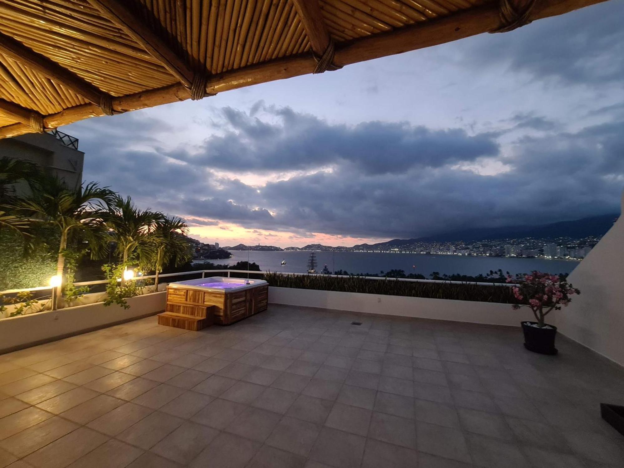 Apartamento Penthouse En Las Brisas Acapulco