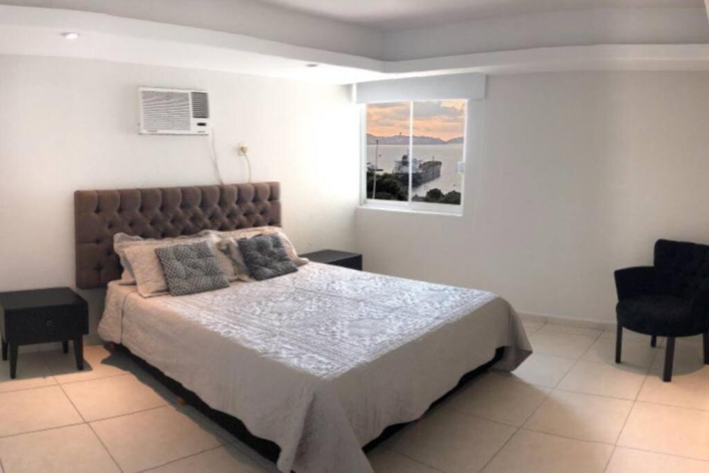 Apartamento Penthouse En Las Brisas Acapulco