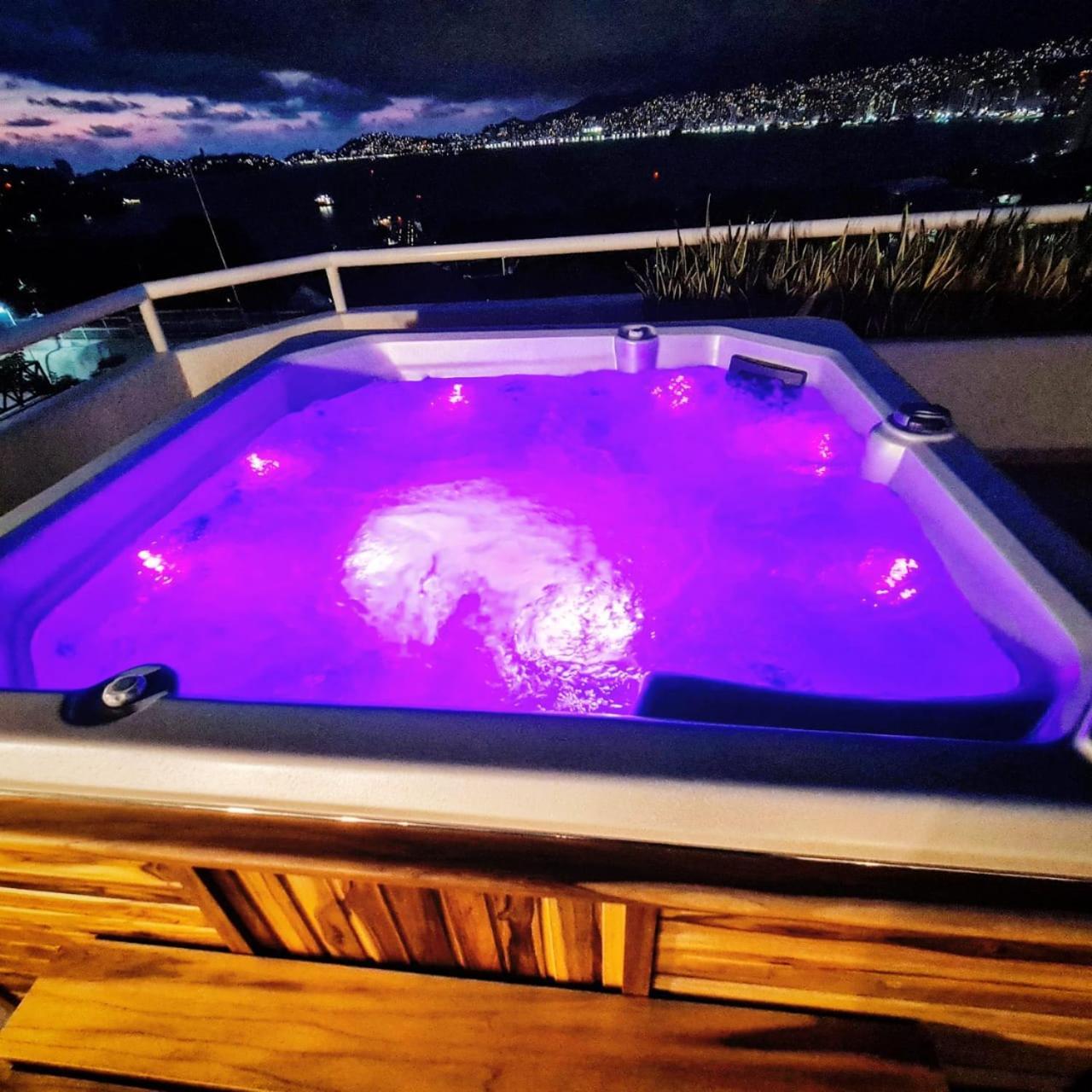 Penthouse En Las Brisas Apartamento