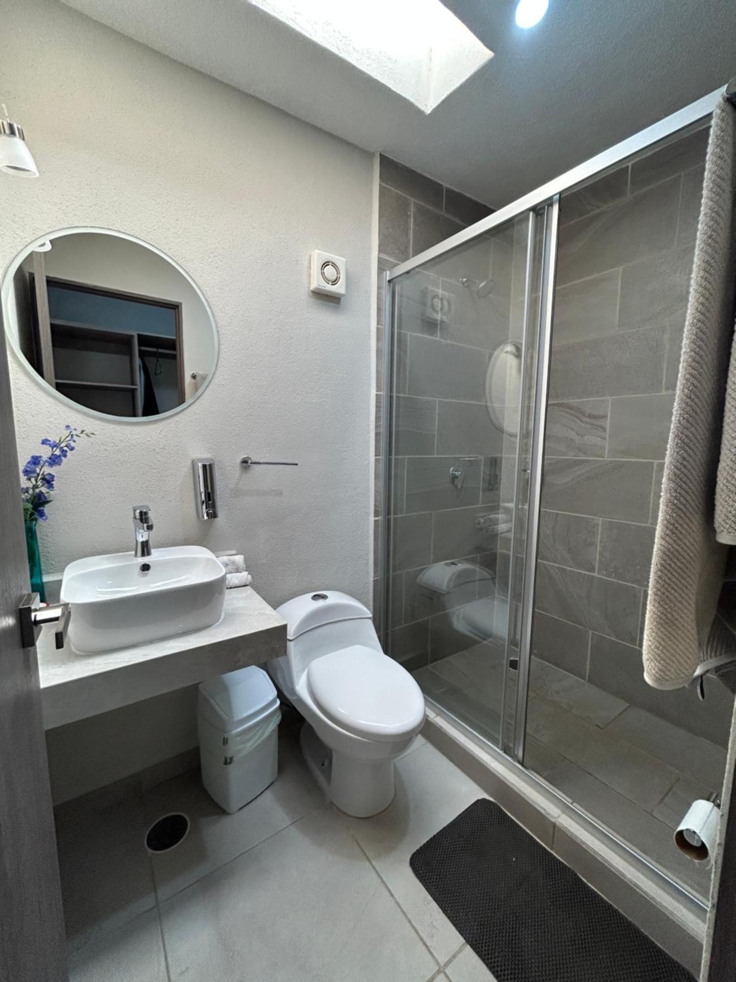 New Modern Diamante House Getaway With Pool View And Club Сasa de vacaciones *