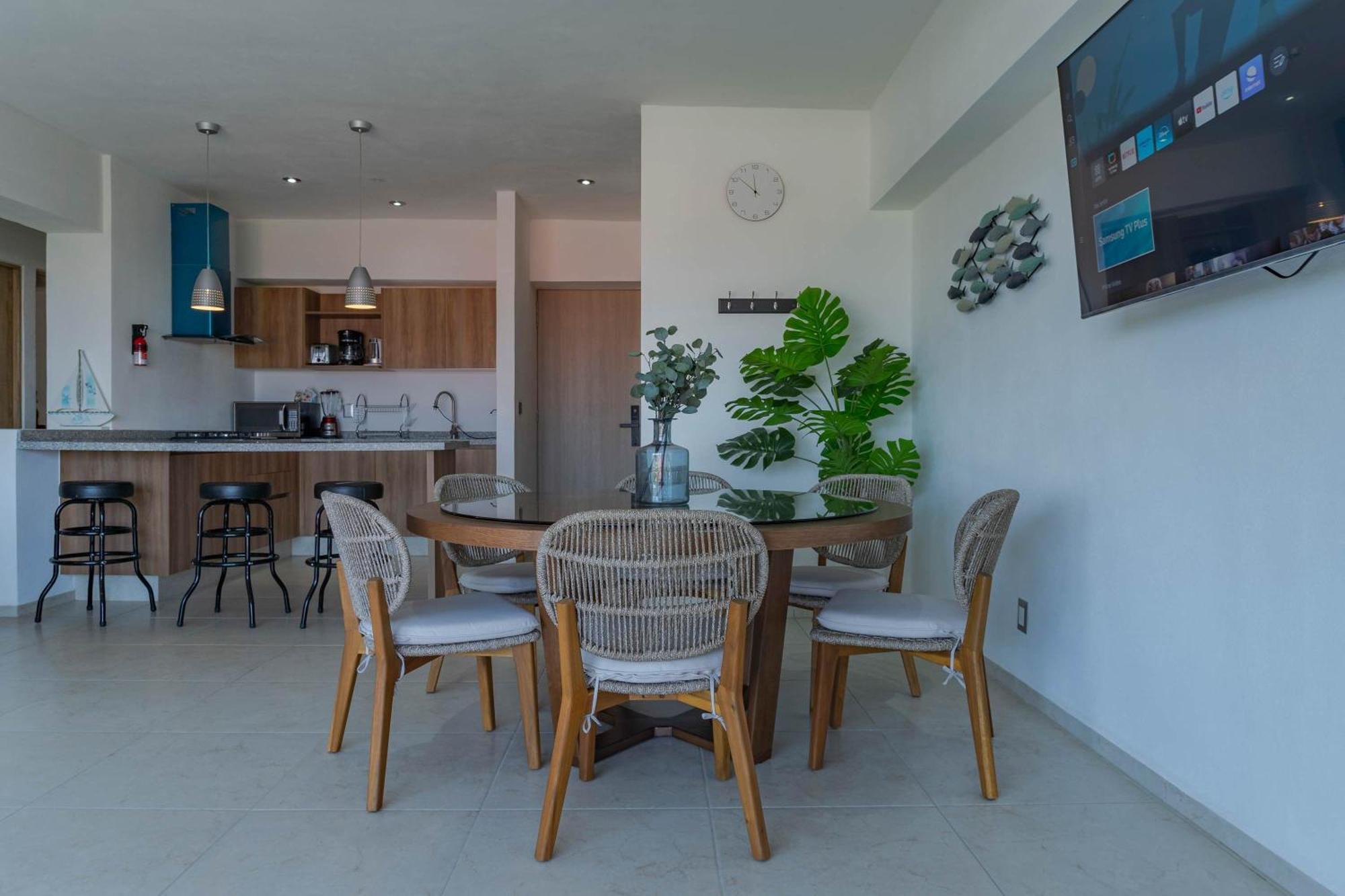 With Pool 3 Beds In Apartment Acapulco