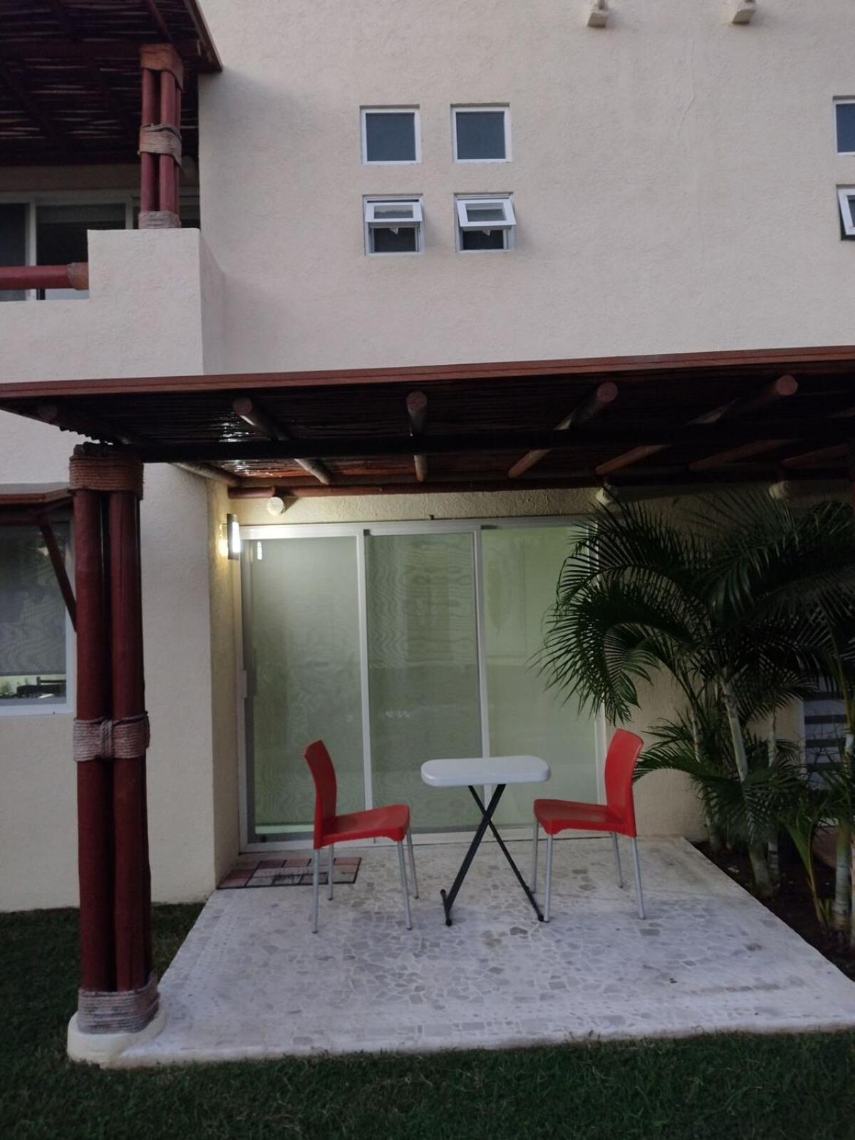 En Residencial Terrasol Punta Diamantee * Acapulco