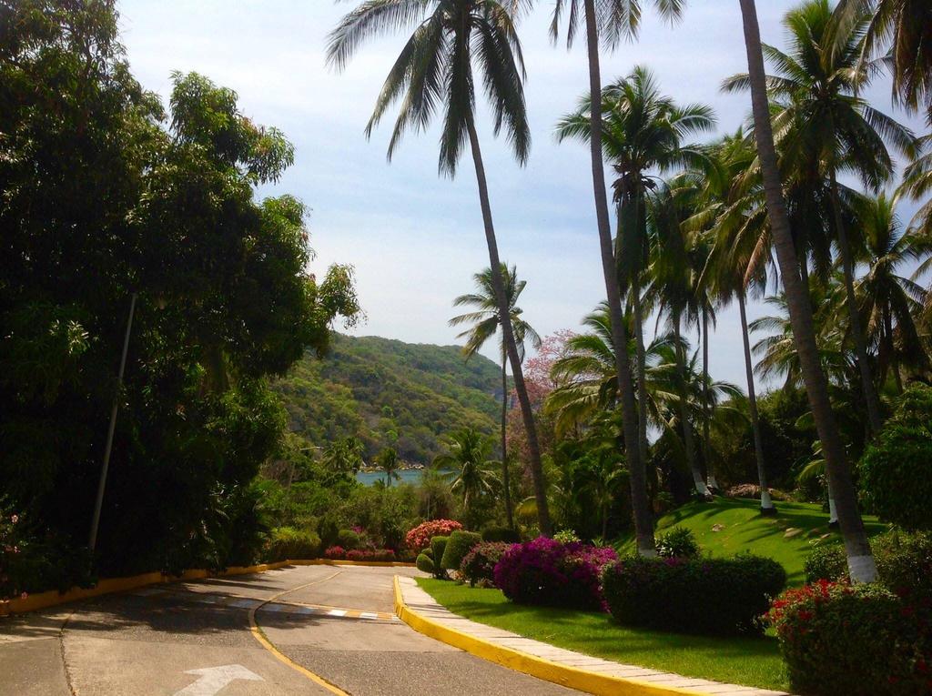Condominio Torreblanca Cabo Márquez * Acapulco