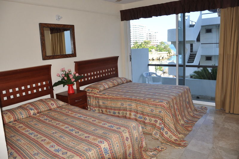 Hotel Caleta View 2*