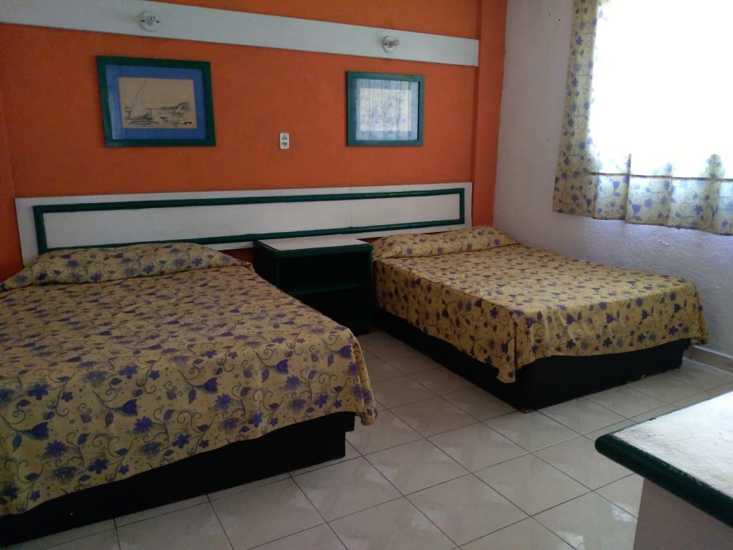 Hm Suites Diana Inn