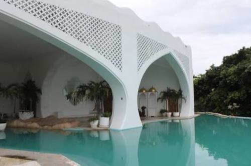 Arabesque Villa *
