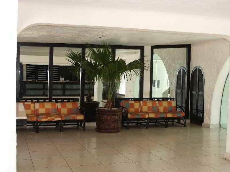 El Tropicano 3*