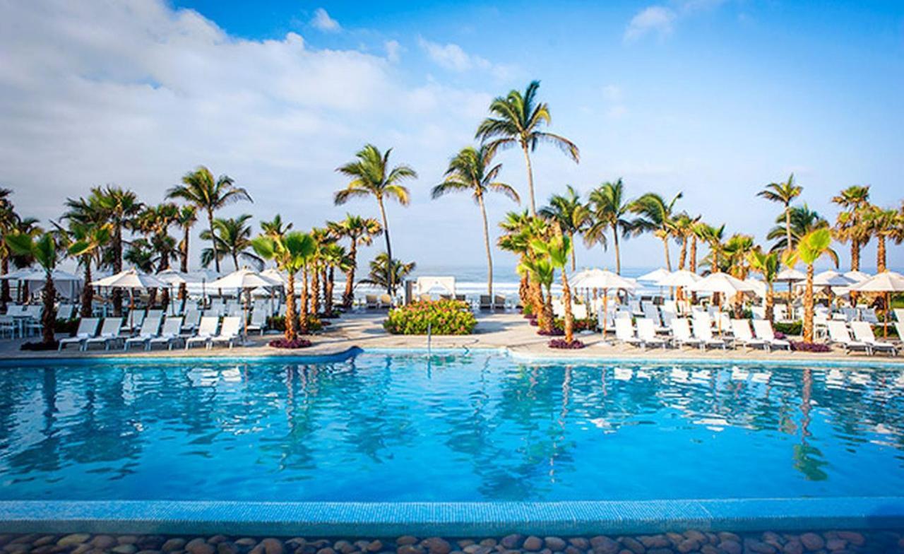 Ac, At The Grand Mayan - Vidanta In Acapulco