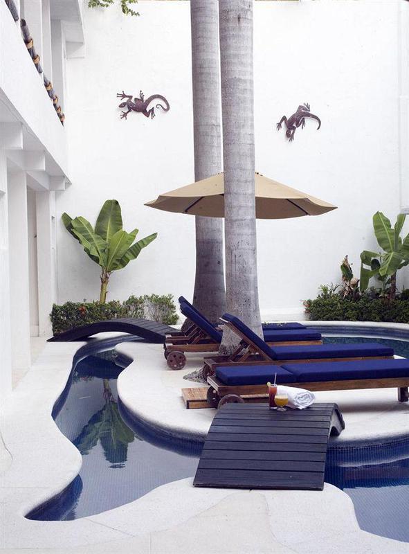 El Hotelito Hotel