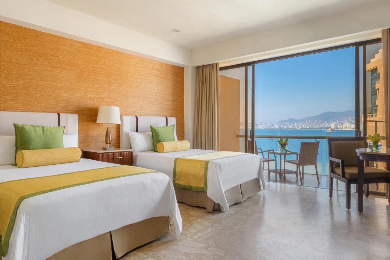 Resort Dreams Acapulco