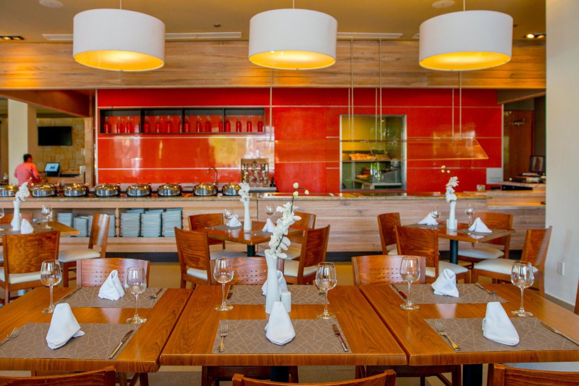 Hotel La Isla By Ihg