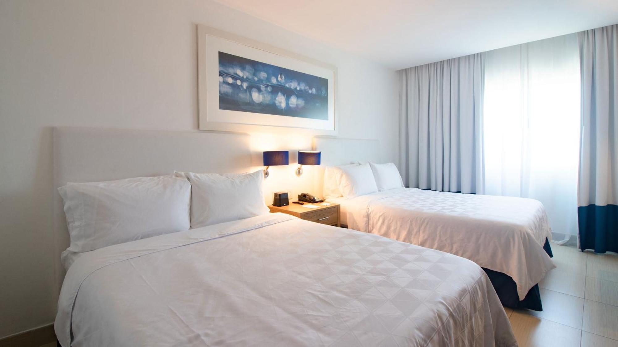 Hotel La Isla By Ihg 4*