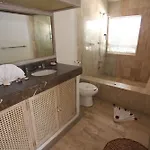 Villa En Acapulco, Fraccionamiento Las Brisas