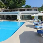 Villa En Acapulco, Fraccionamiento Las Brisas