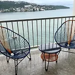 Suite frente al mar en Torres Gemelas Acapulco