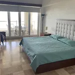ACAPULCO VIDANTA MAYAN playa Y albercas COCINERA