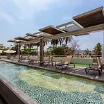 Ramada By Wyndham Acapulco Hotel & Suites