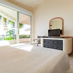 Preciosa Villa En Marina Las Brisas
