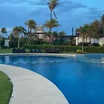 Departamento Con Club De Playa Acapulco Diamante
