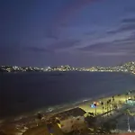 En El Corazon De La Bahia