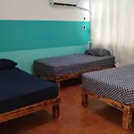 Casa Economica Con Alberca Privada Y 5 Cuartos