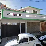 Casa Economica Con Alberca Privada Y 5 Cuartos