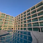 We Hotel Acapulco