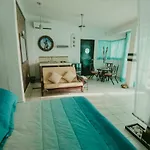 Hermoso departamento estilo náutico con vista a la bahía de Acapulco