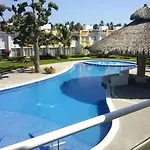 Hermosa Casa En Punta Diamante
