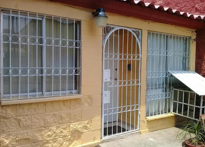 Casa Rinconada del Mar, Granjas del Marqués