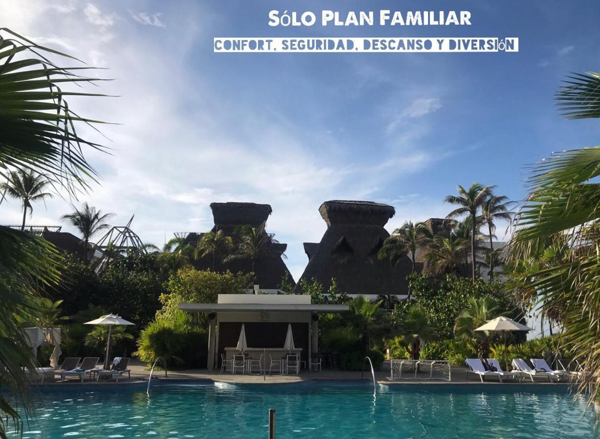 Dentro Del Vidanta Mayan Palace